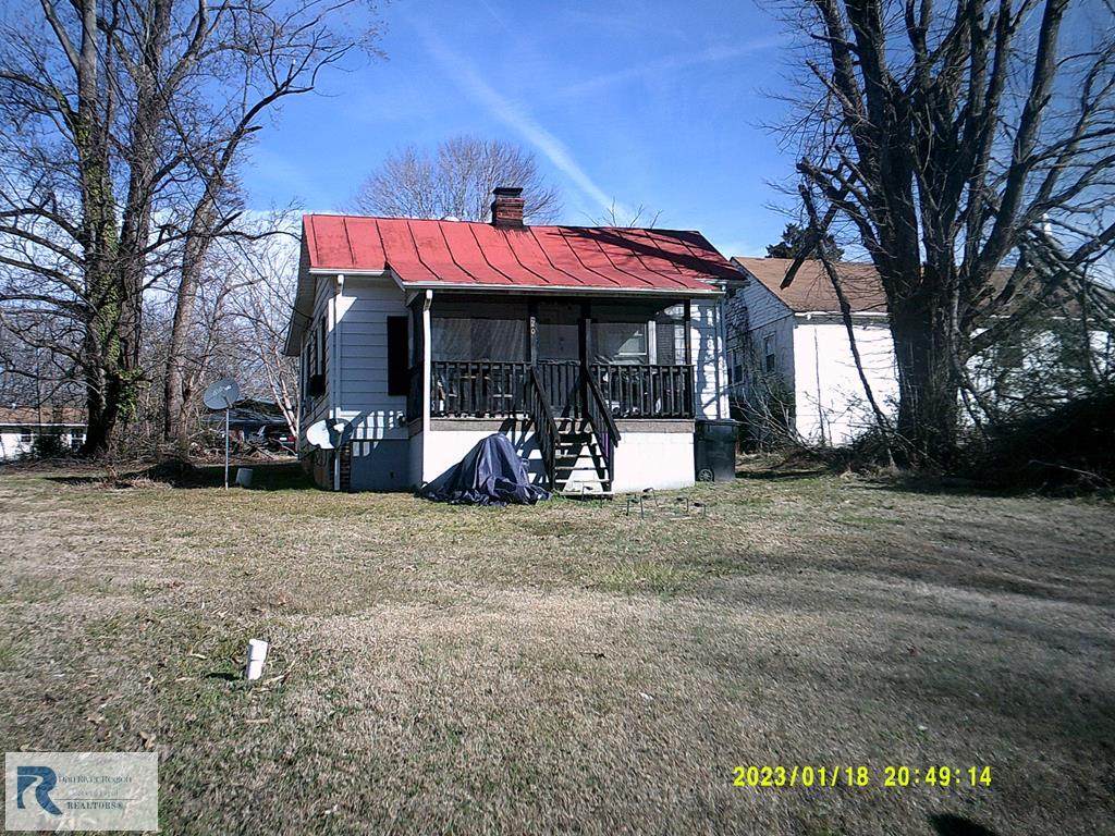220 Sylvan Rd - Photo 1