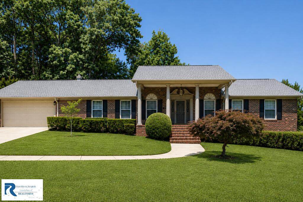 247 Mowbray Arch - Photo 1