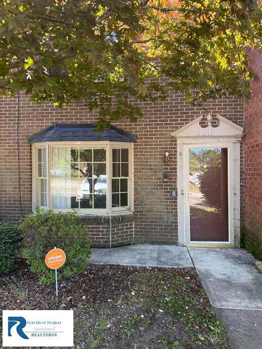 402 Seminole Trl - Photo 1