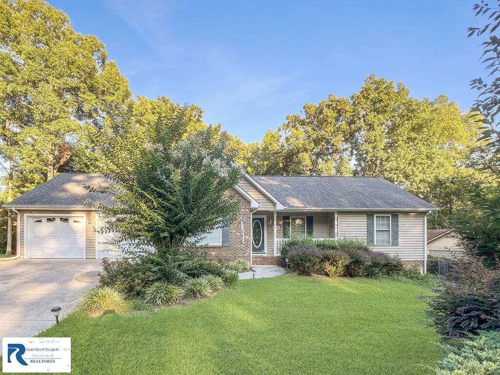 715 Norfolk Place - Photo 1