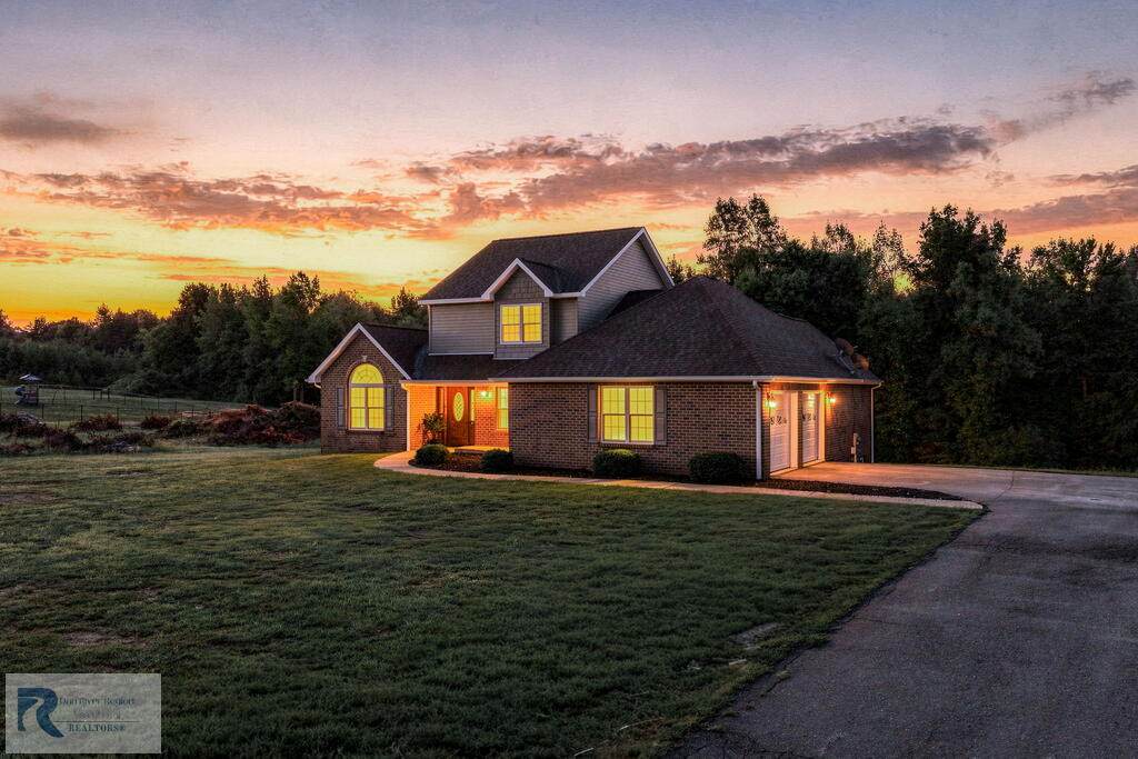 235 Gloria Lane - Photo 1