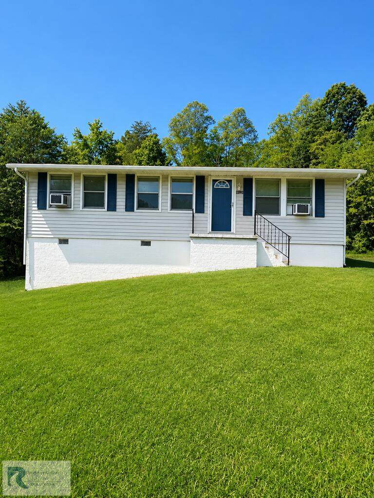2392 Cascade Rd - Photo 1