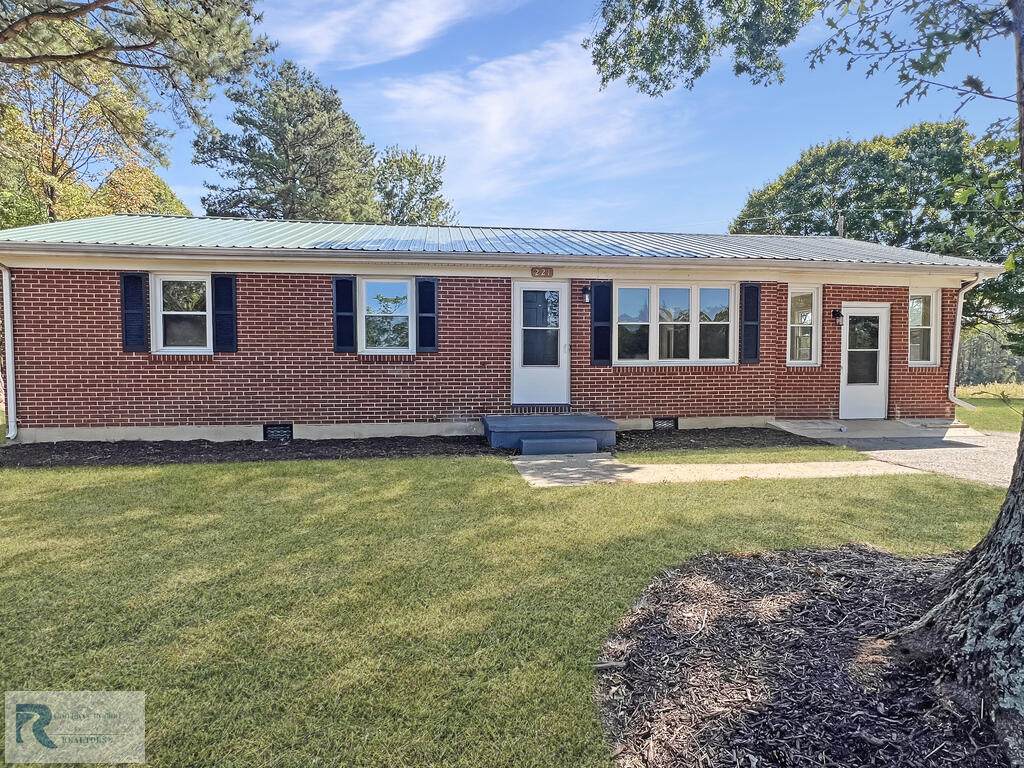 221 Marilla Ln - Photo 1