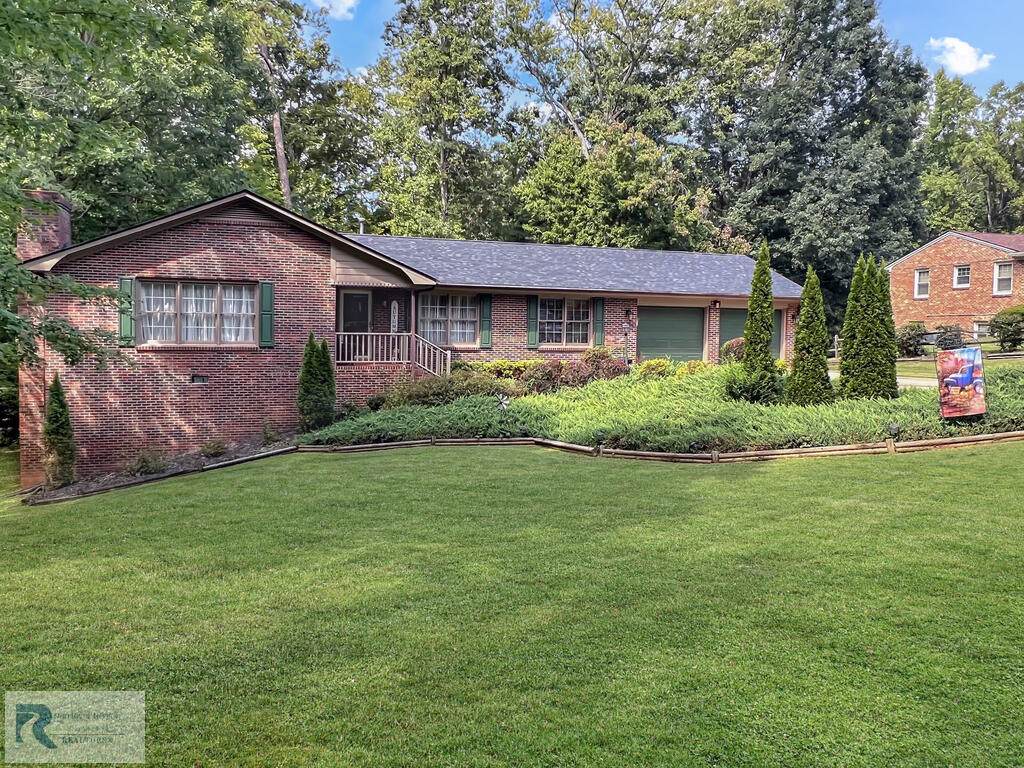 648 Dover Pl - Photo 1