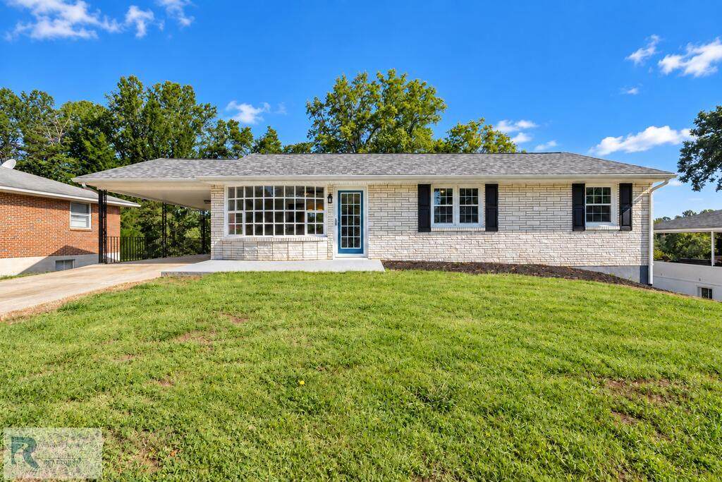 493 Lakeside Dr - Photo 1