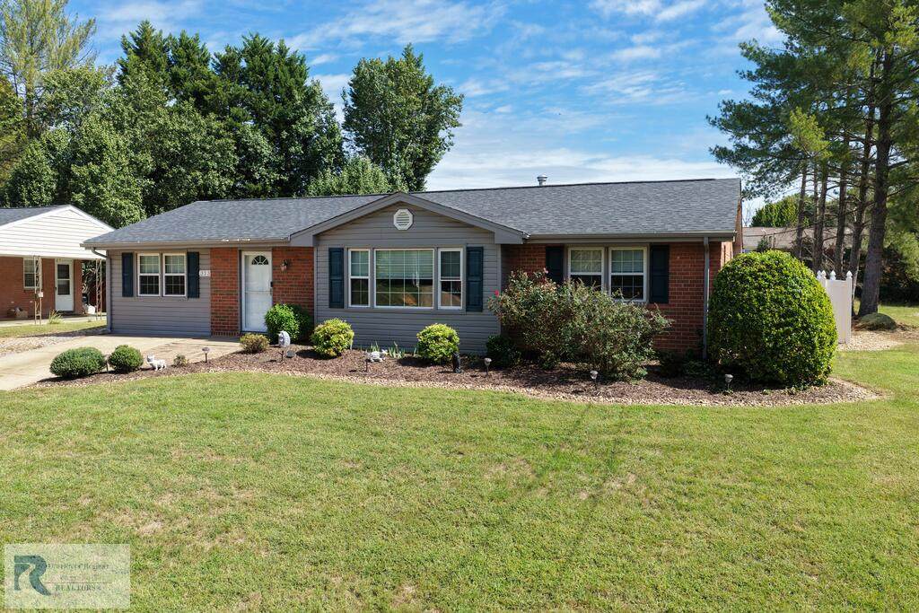 323 Wimbish Dr - Photo 1