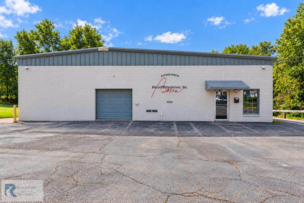 2259 North Main St - Photo 1