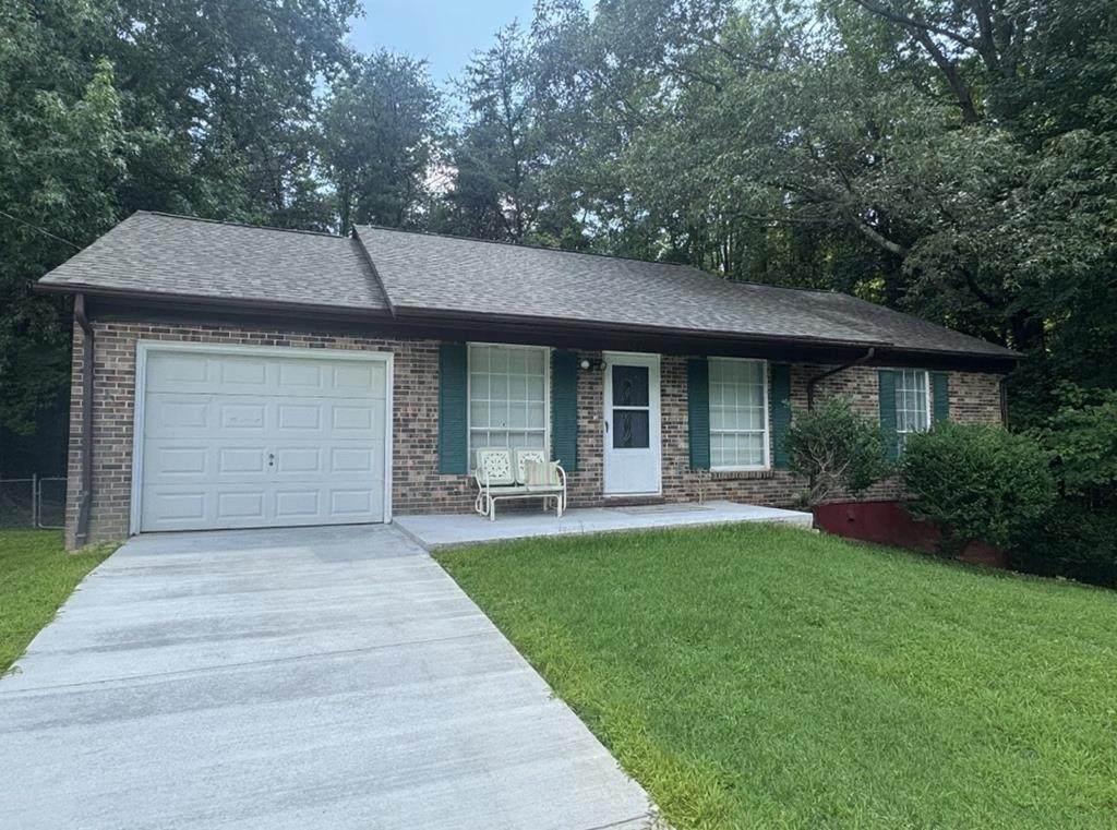 303 Robin Dr - Photo 1