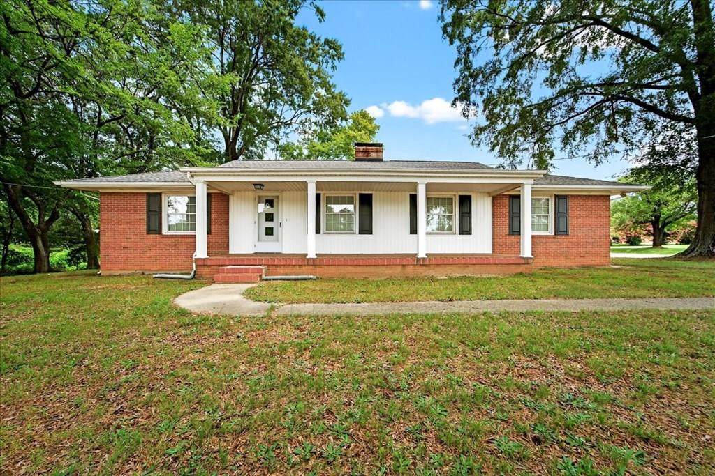 301 Clover Ln - Photo 1