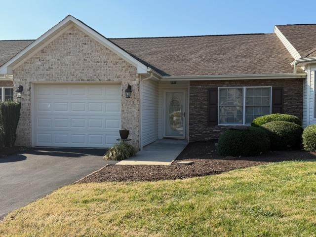 135 Charles Towne Dr - Photo 1