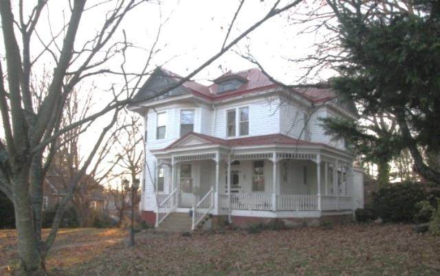 270 N Main St - Photo 1