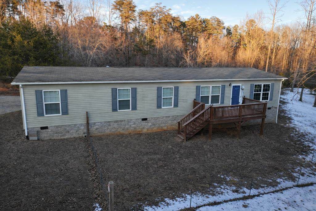 720 White Oak Cir - Photo 1
