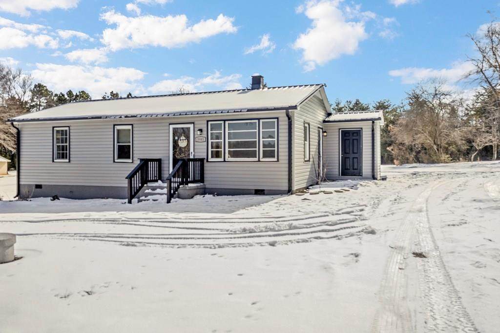 3985 Sandy Creek Rd - Photo 1