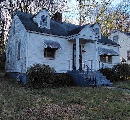 615 Southampton Ave - Photo 1