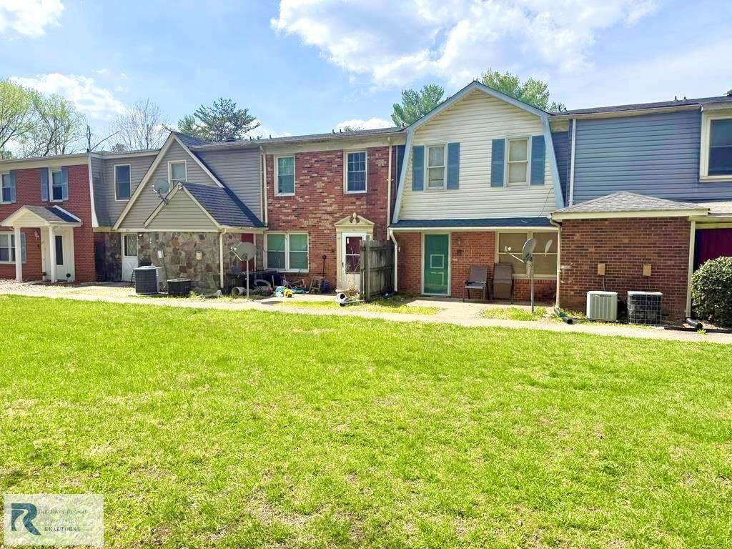 382 Seminole Trl - Photo 1