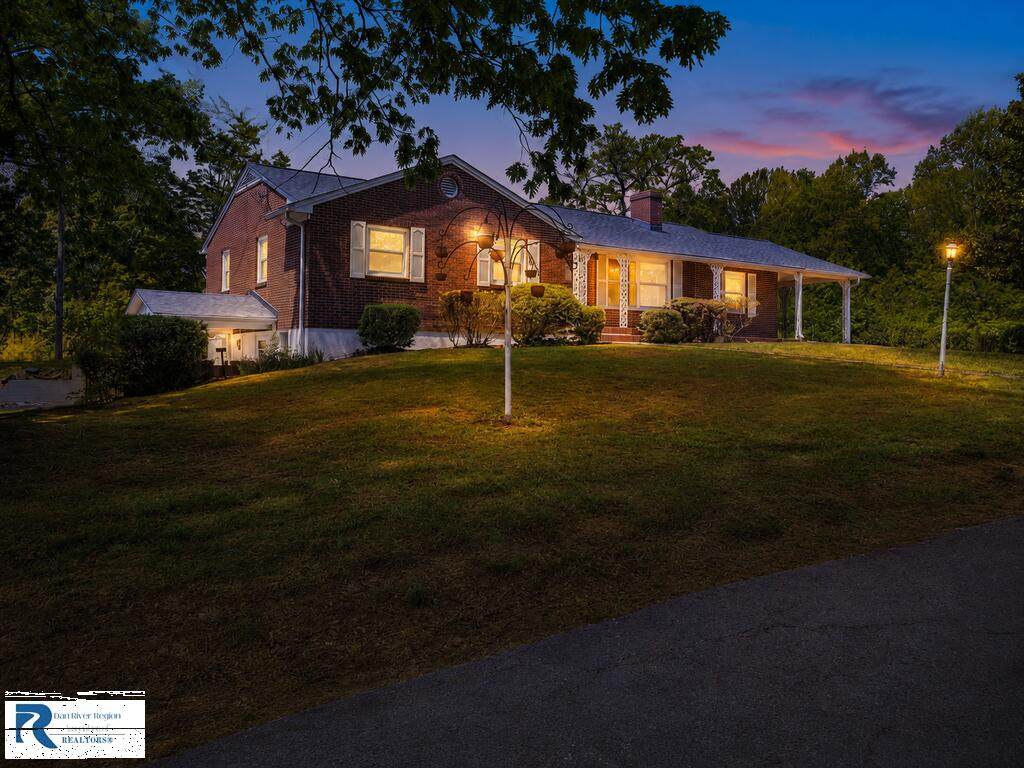 3242 Cascade Rd - Photo 1