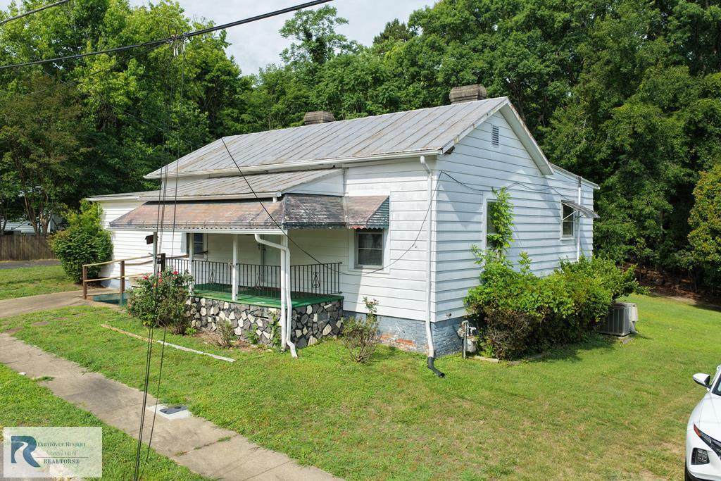 13 Oak Ridge Ave - Photo 1