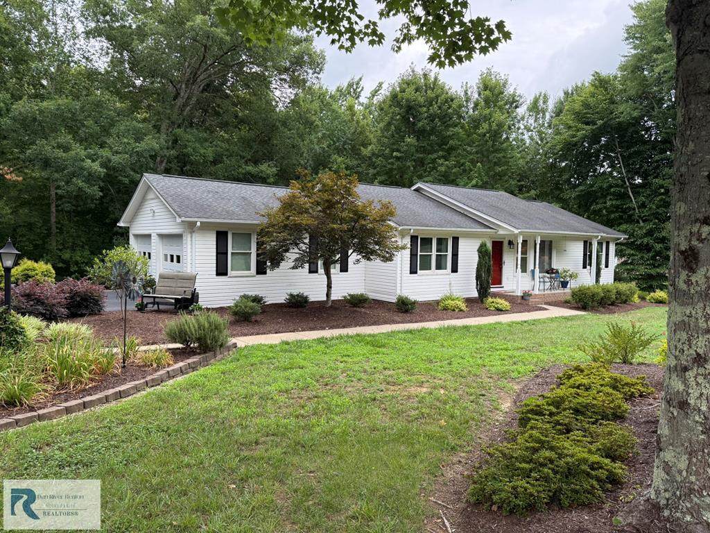 521 Laniers Mill Rd - Photo 1
