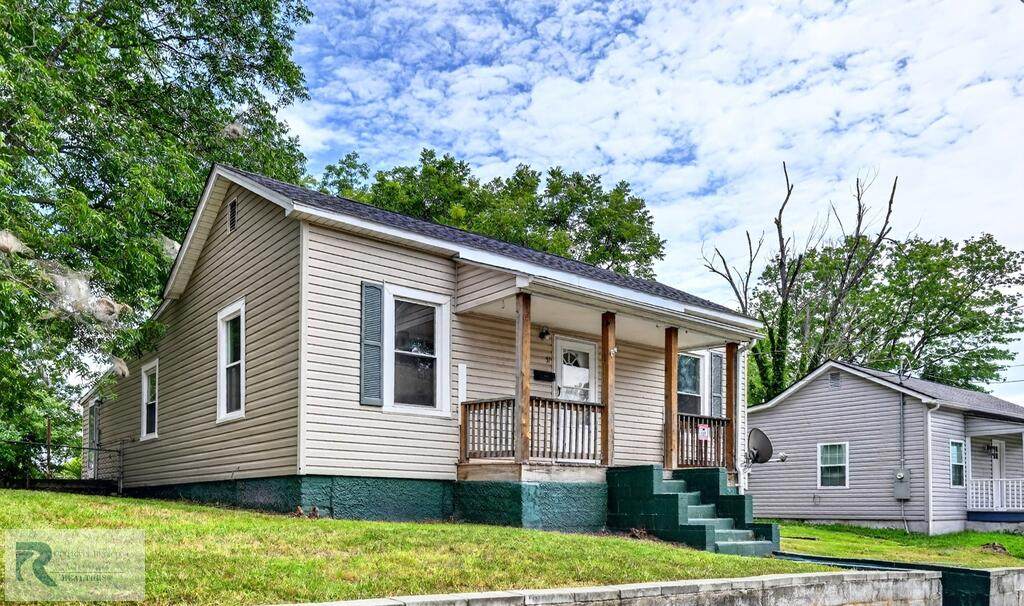 37 Morris Ave - Photo 1