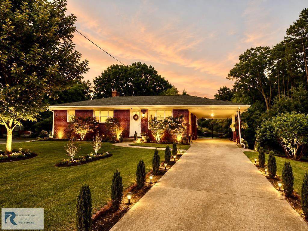 1702 Westover Dr - Photo 1
