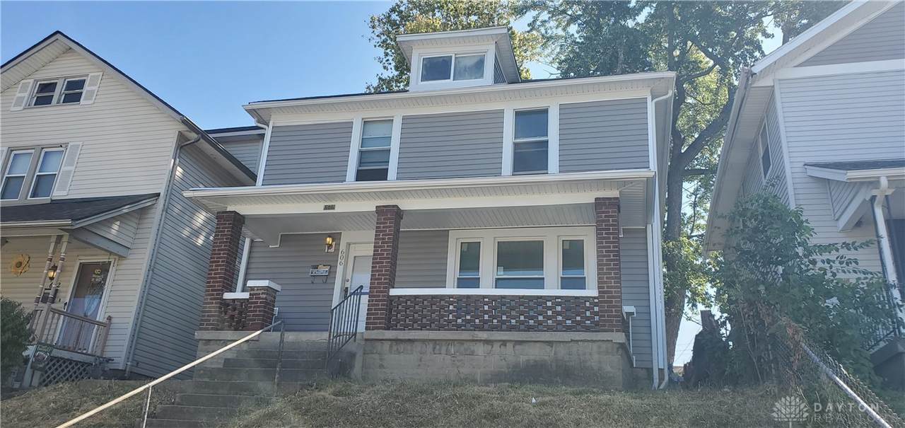 606 Creighton Avenue - Photo 1