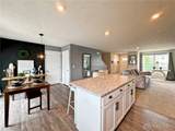 1912 Amelia Way - Photo 8