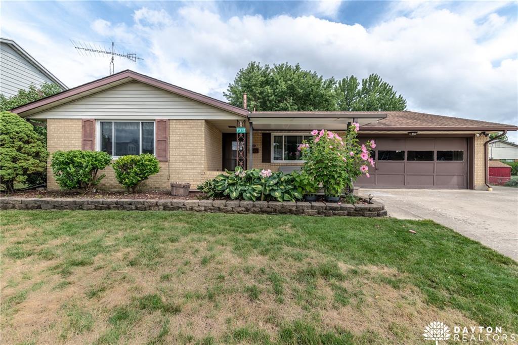 7312 Troy Manor Road - Photo 1