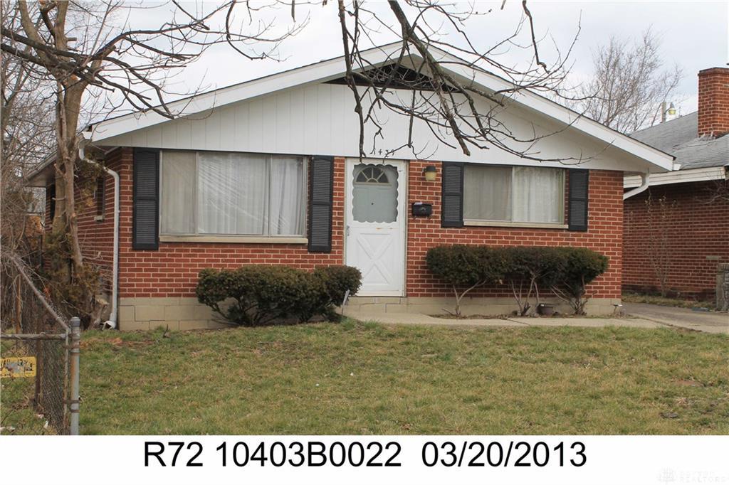 1439 Hochwalt Avenue - Photo 1