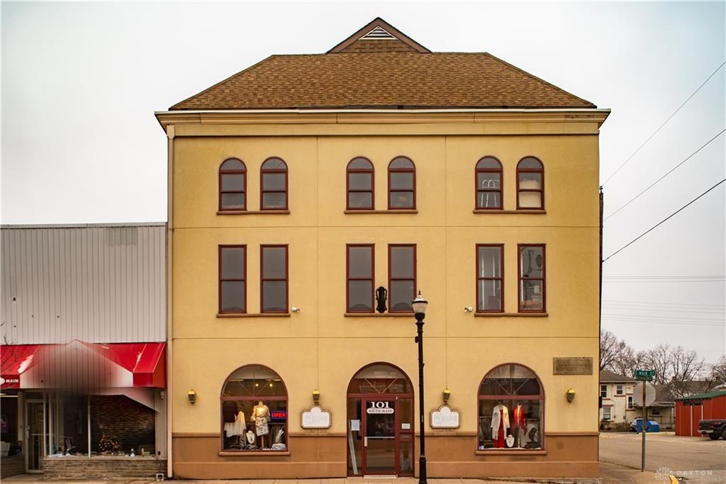 101 Main Street - Photo 1