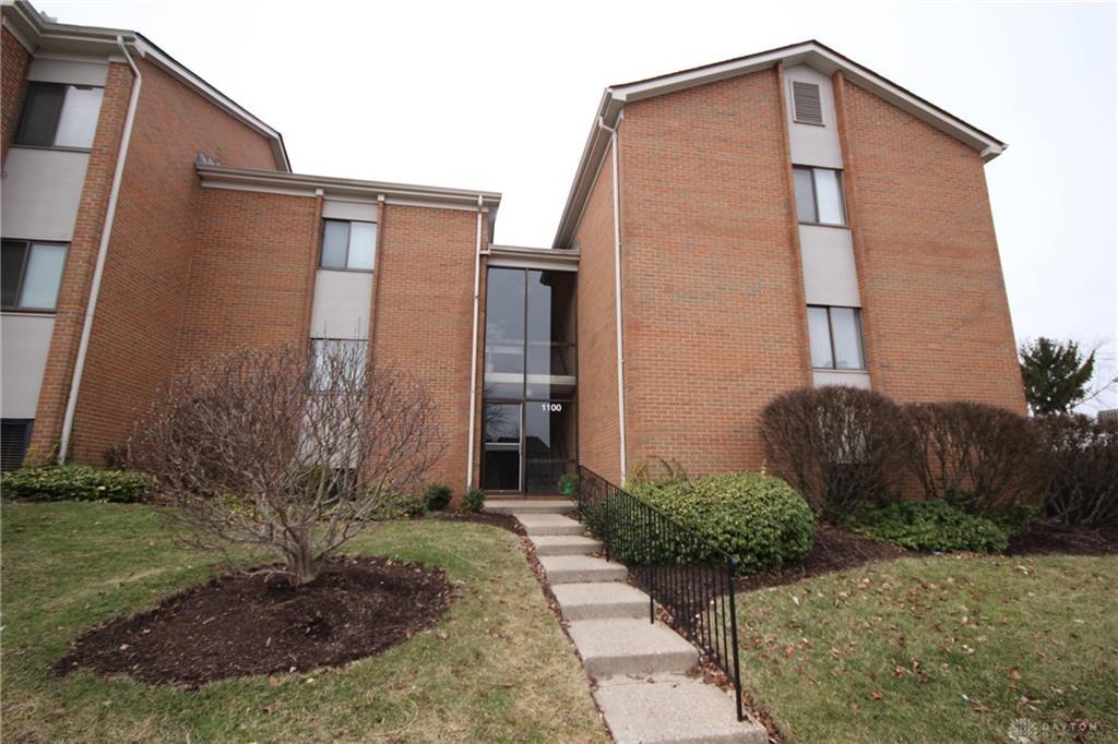 1100 Arrowhead Crossing - Photo 1