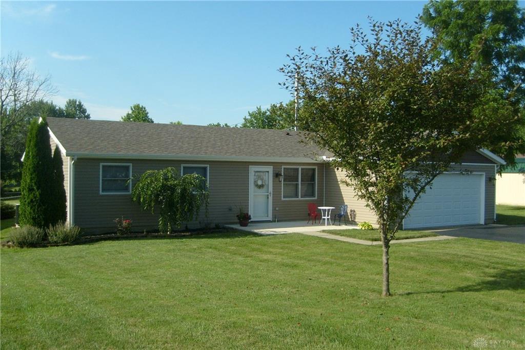 3869 Lakeshore Drive - Photo 1