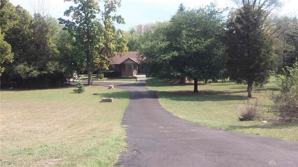 4870 Brandt Pike - Photo 1