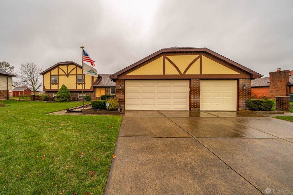 2390 Tulane Drive - Photo 1