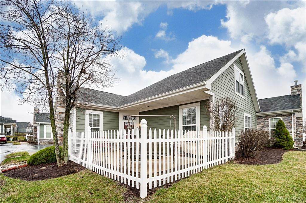 94 Abbey Drive - Photo 1