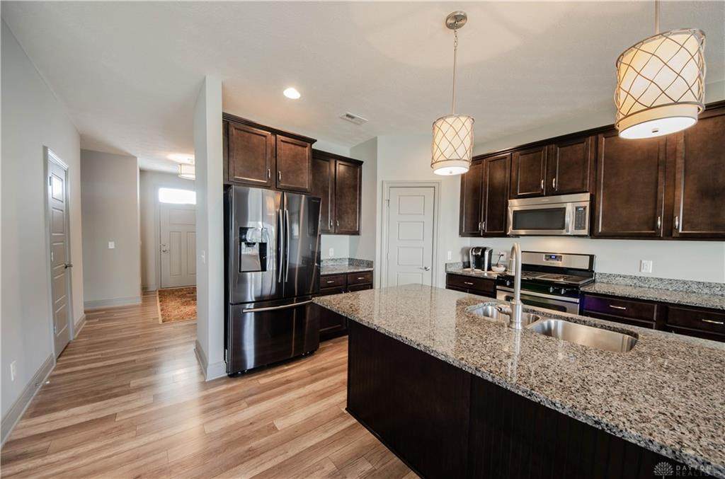 1444 Chantilly Lane - Photo 1