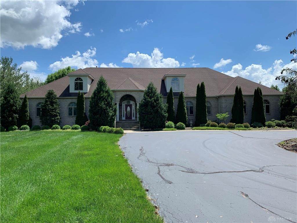 1054 Spring Valley Pike - Photo 1