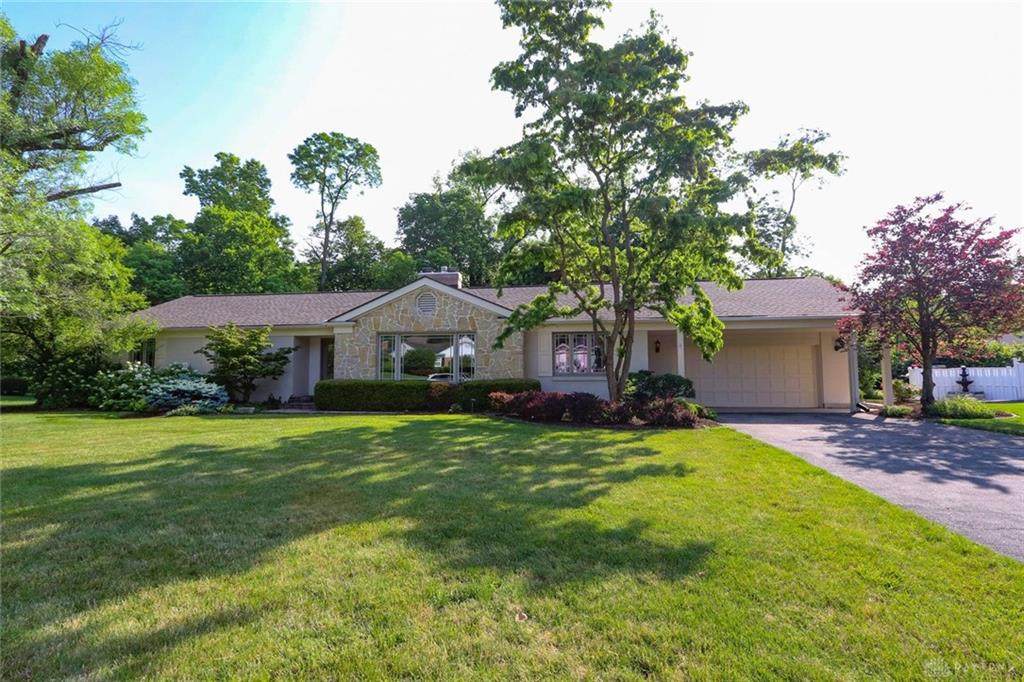 5698 Folkestone Drive - Photo 1