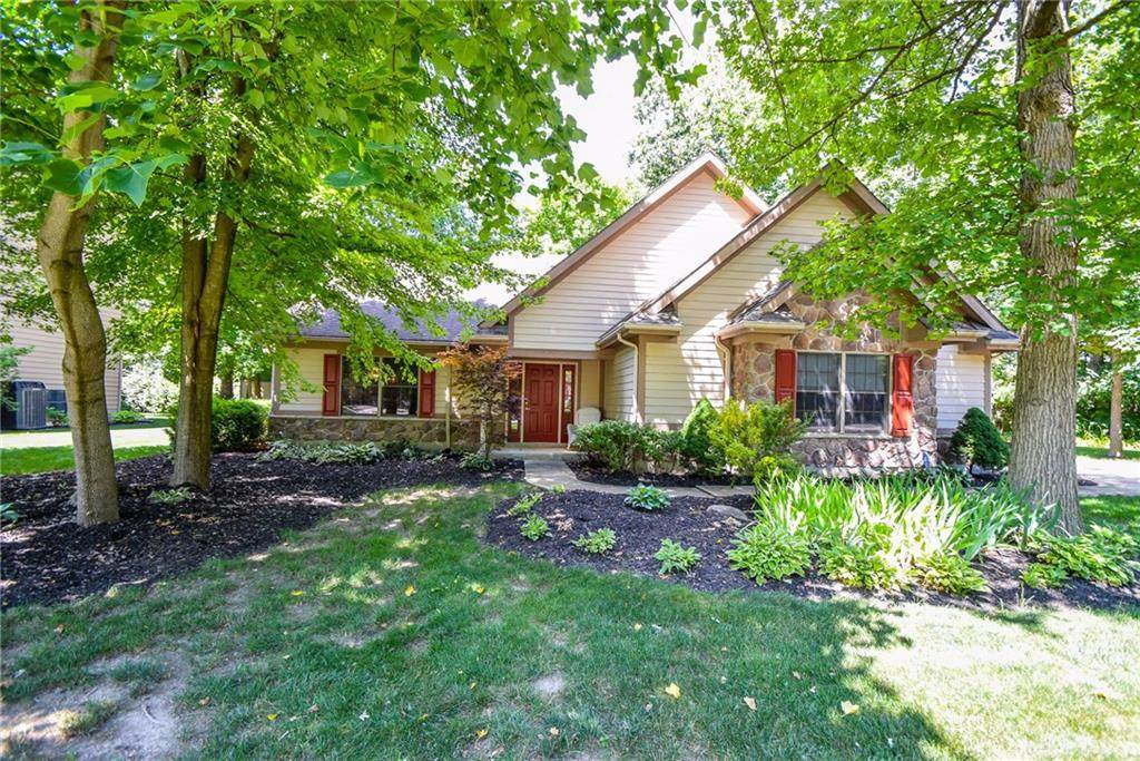 822 Brookwood Drive - Photo 1