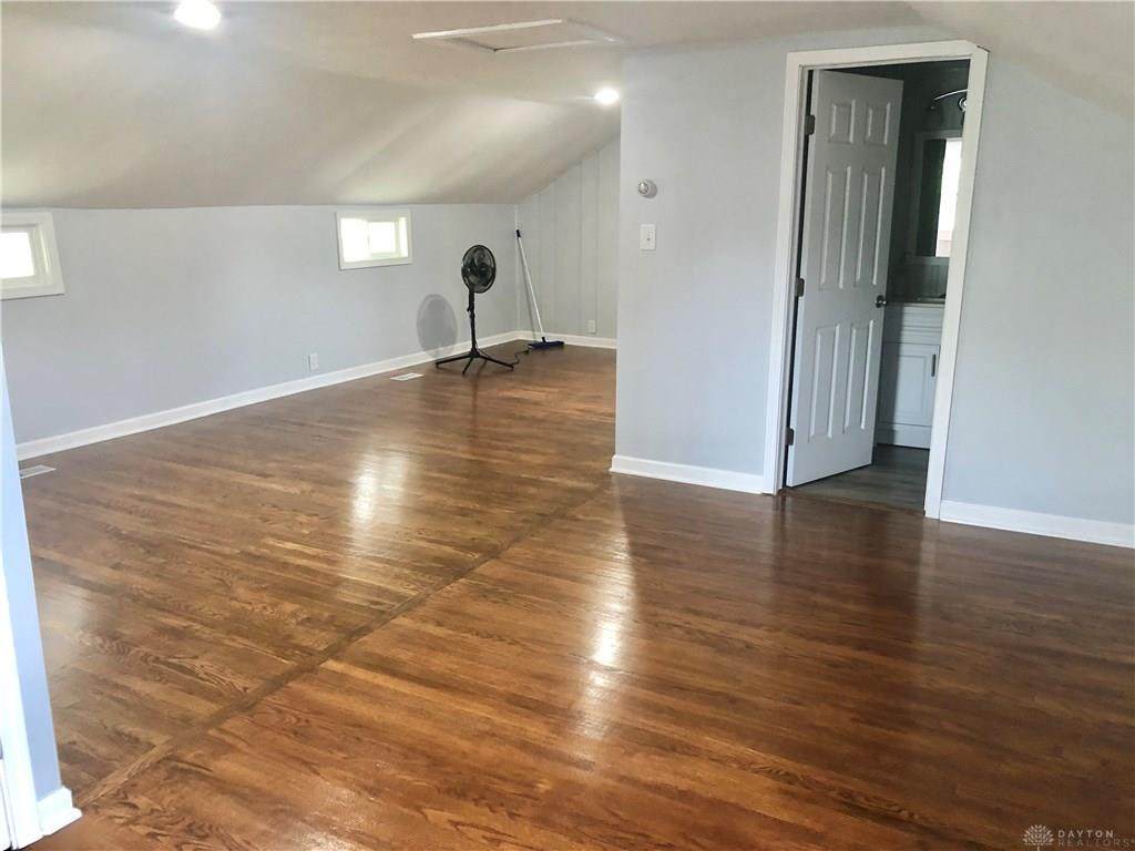 437 St Claire Street - Photo 1