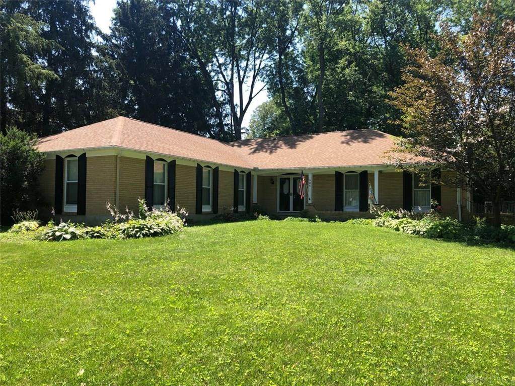 906 Kings Row Avenue - Photo 1