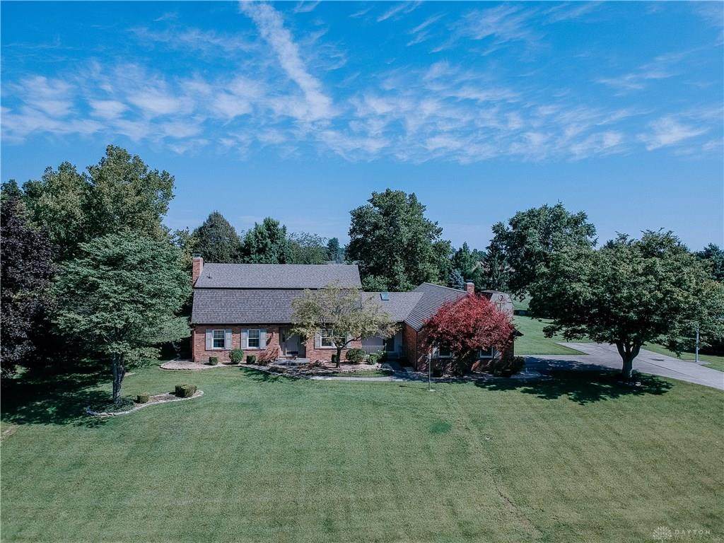 822 Oneida Drive - Photo 1