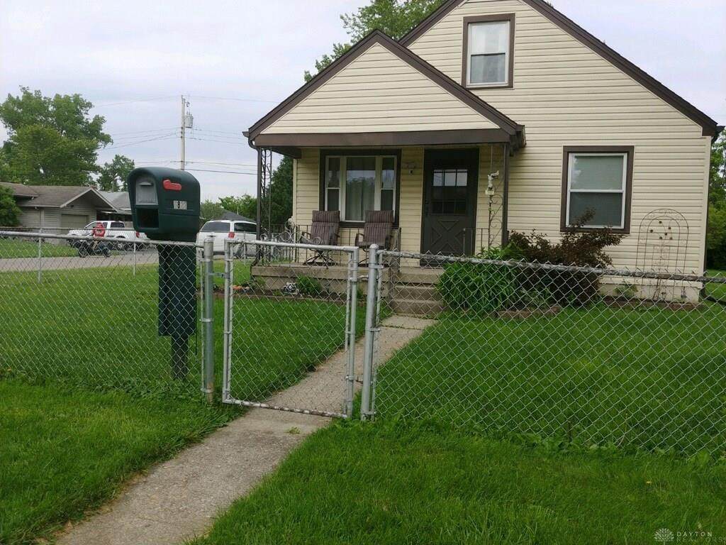 6822 Pyramid Avenue - Photo 1