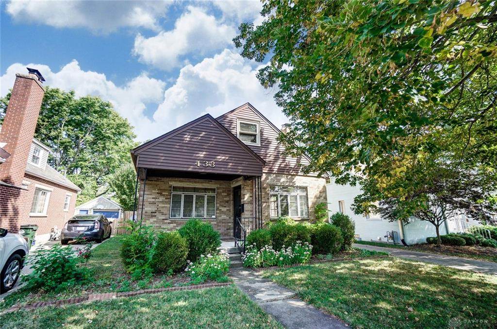 433 Cushing Avenue - Photo 1