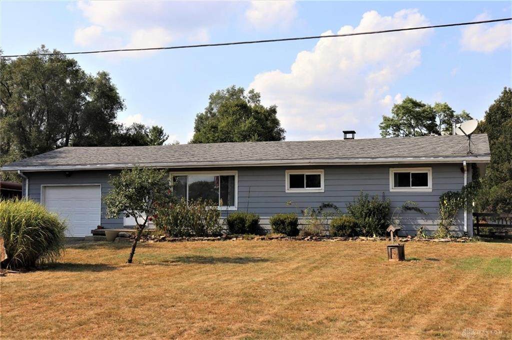 8914 Bobby Drive - Photo 1