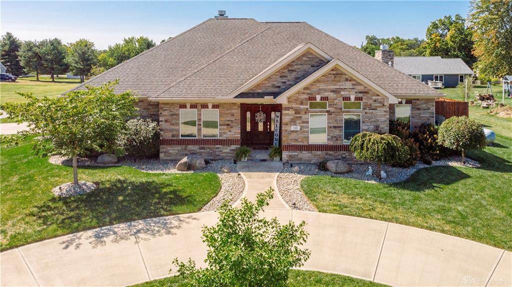 10 Phyllis Place - Photo 1