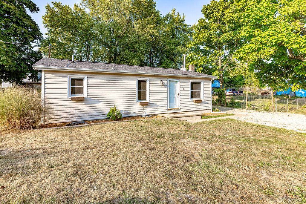 190 Maple Street - Photo 1