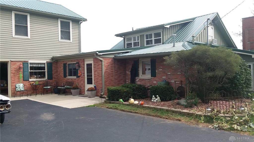 3150 Maple - Photo 1