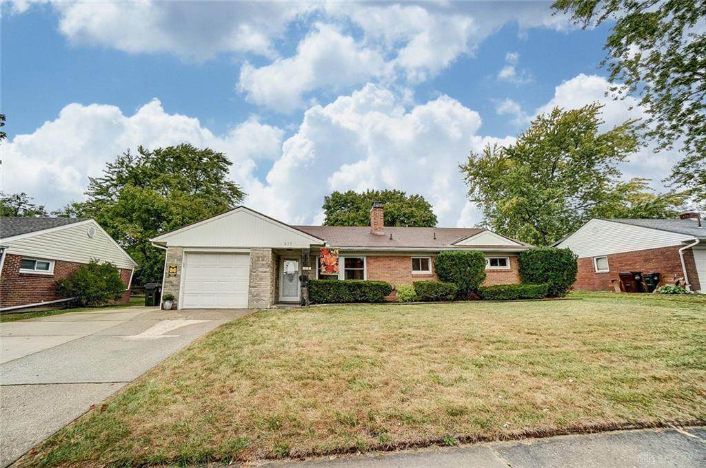 835 Fairacres Drive - Photo 1