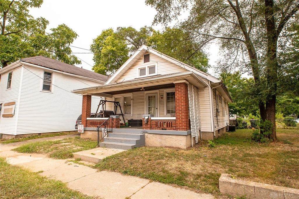 2107 Woodlawn Avenue - Photo 1