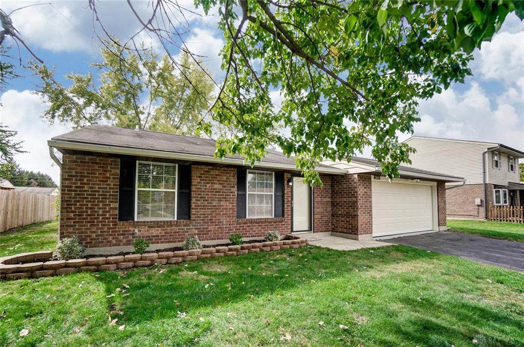 4724 Kenilwood Avenue - Photo 1